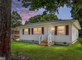 330 7th St, Colonial Beach, VA 22443