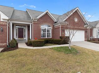 343 Shetland Valley Ct, Chesterfield, MO 63005