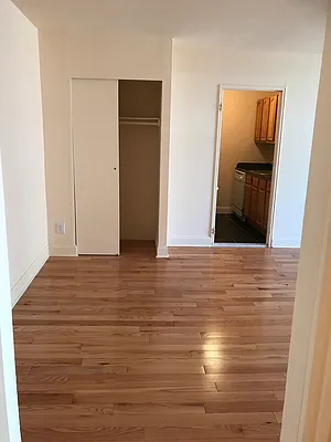 Rented by EZ Sell Realty | media 5