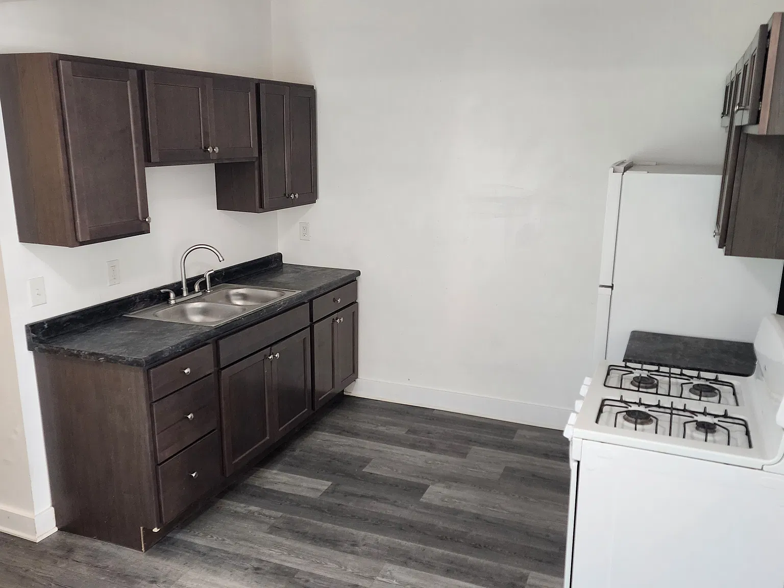 2 bed, 792 sqft, $1,310 — Photo 4