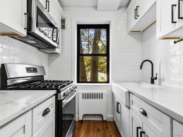 14 Soundview Avenue #38, White Plains, NY 10606