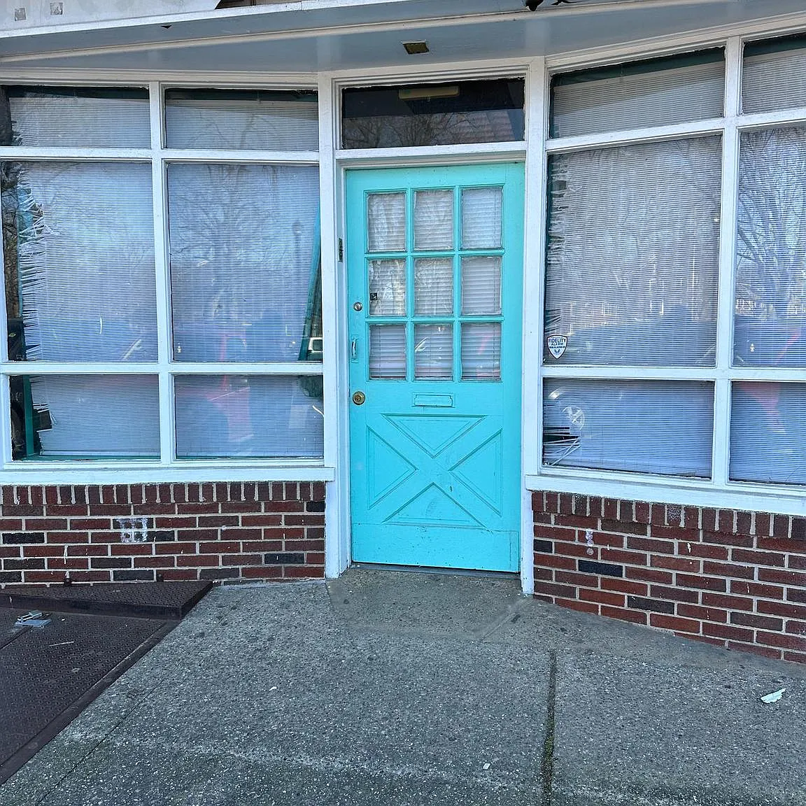 2 bed, 3000 sqft, $1,400 — Photo 4