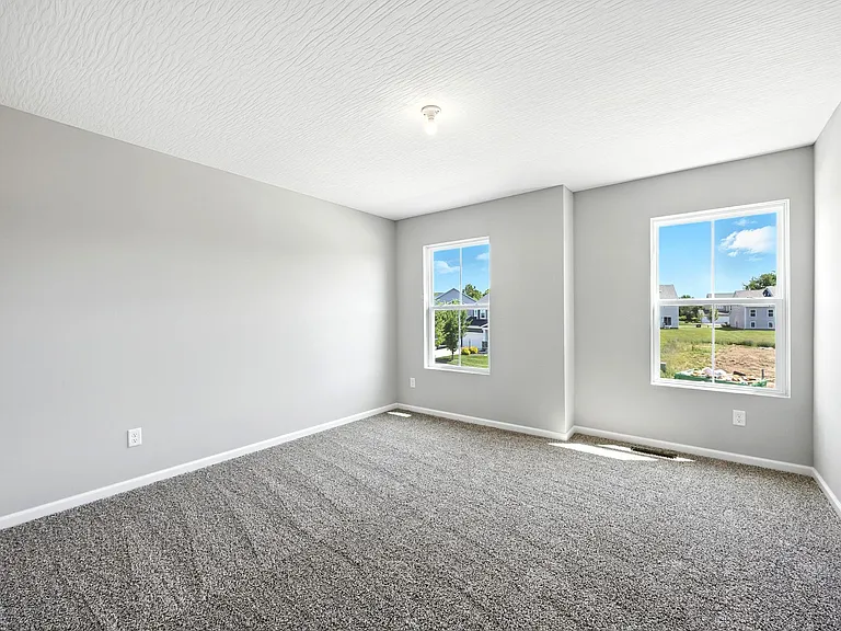9440 Windsor Curv — Photo 40