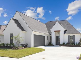 38275 Meadow Rue Dr, Prairieville, LA 70769