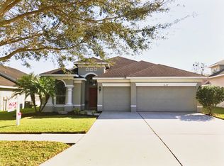 627 Chesney Dr, Valrico, FL 33594
