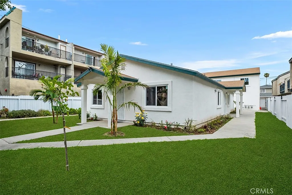 2 bed, 750 sqft, $2,750 — Photo 4