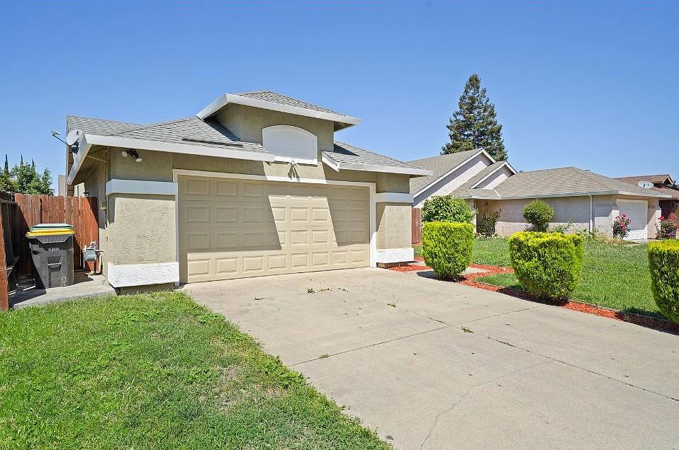 1st image of 2349 Little Aston Way