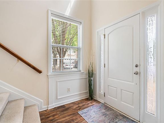 3rd image of 11279 Musette Cir