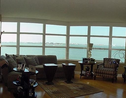 4th image of 988 Blvd Of The Arts APT 712