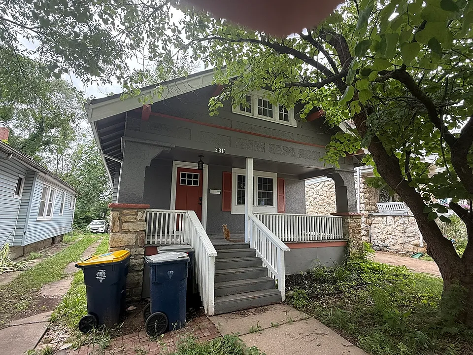 3816 Flora Ave