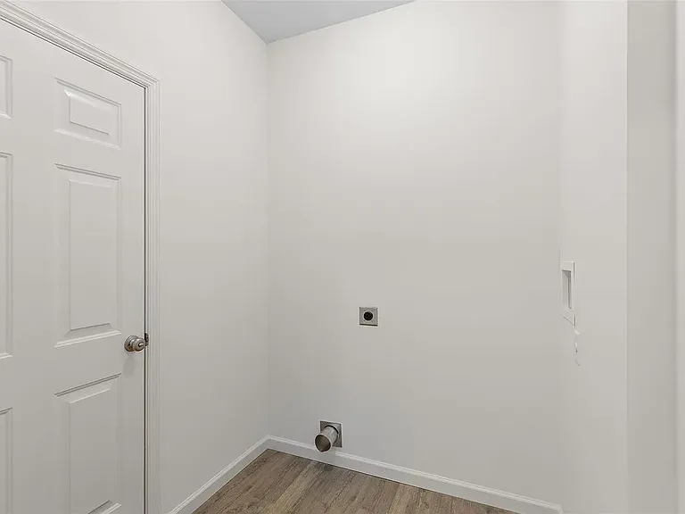 414 Sweetgrass Dr — Photo 8