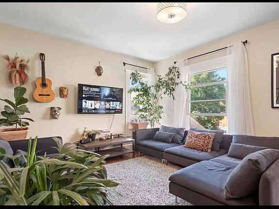 2nd image of 148 Julian Ave #148