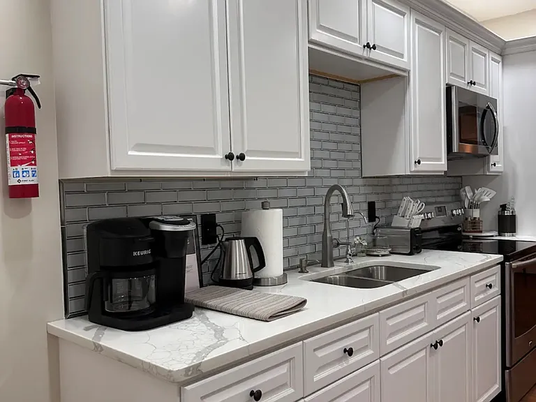 237 Chestnut St — Photo 8