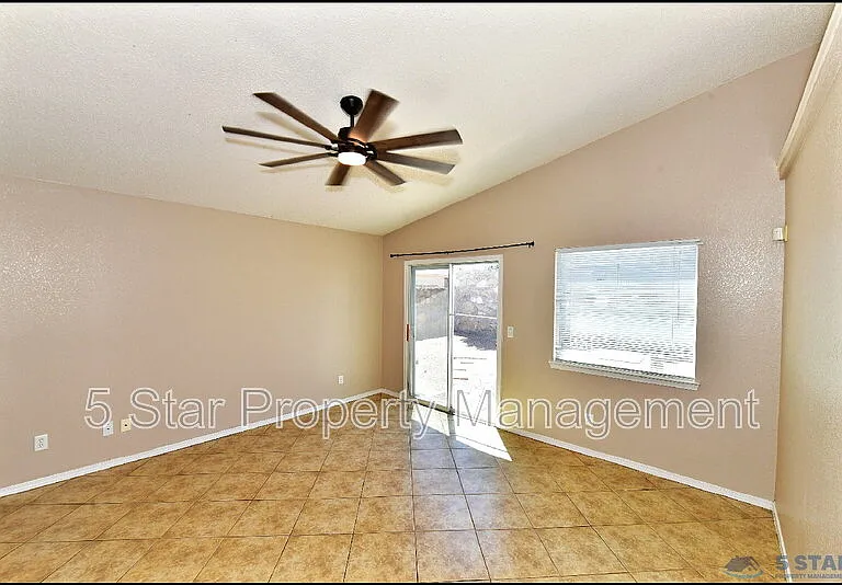 12976 Enrique Gomez Ln — Photo 24