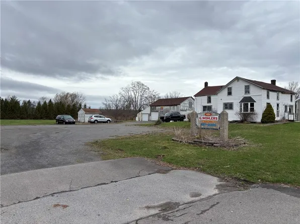 5371 Lake Rd, Brockport, NY 14420