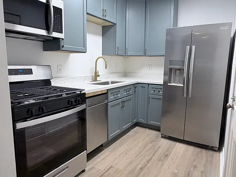 3821 Woodleigh St #1 — Photo 5