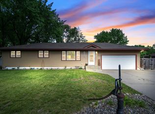 2005 Walnut St, Hastings, MN 55033