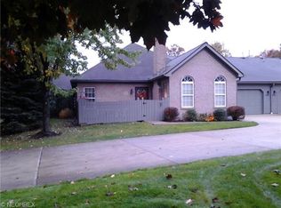 4006 Villas Dr, Stow, OH 44224
