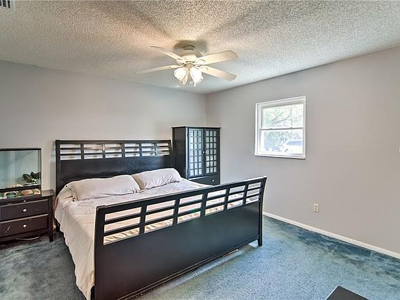 5th image of 6817 86th Ave