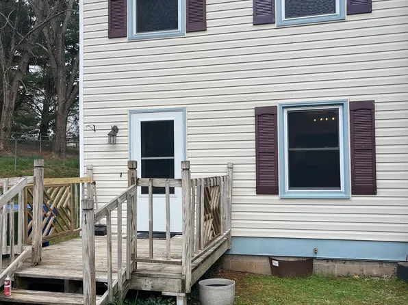 1 Guinevere Ct, Asheville, NC 28806