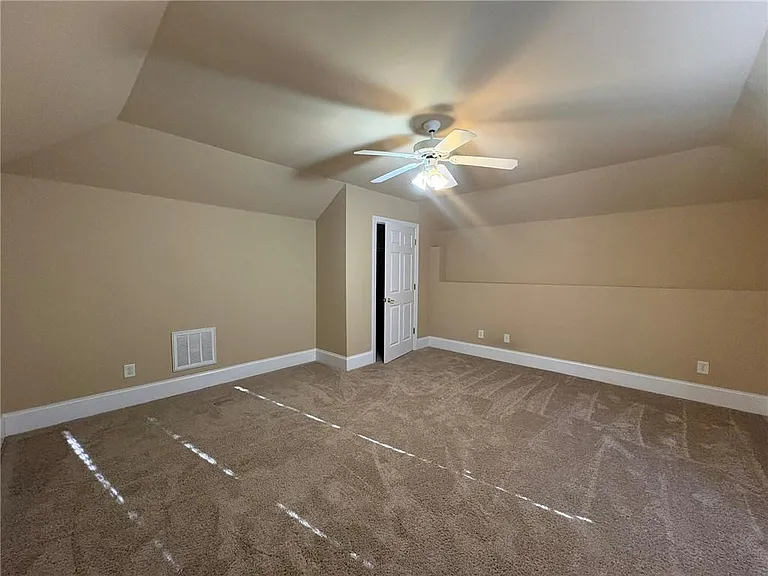 5930 Abbotts Run Trl — Photo 30