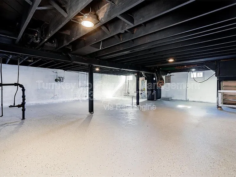 3513 Palace Ct — Photo 17