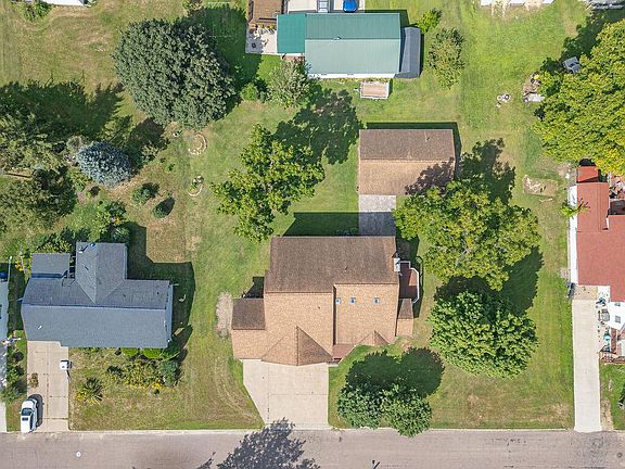 3rd image of 636 E Olson STREET
