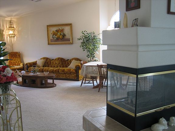 Family Room w/ 3 way Fireplace