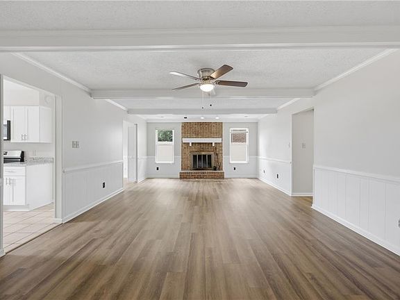 2nd image of 3704 Joppa Ln