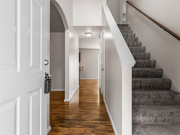 3rd image of 506 Emerald Ln SE