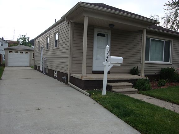 Outside view 2