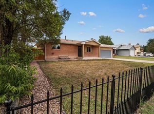 911 Candytuft Blvd, Pueblo, CO 81001