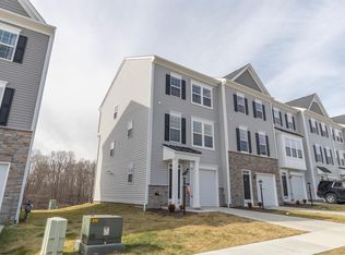 60 Dover Ct, Bridgeport, WV 26330
