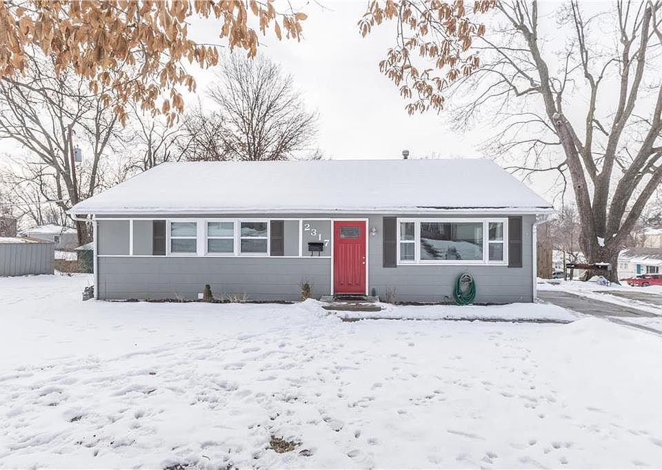 1st image of 2317 Woodend Ave