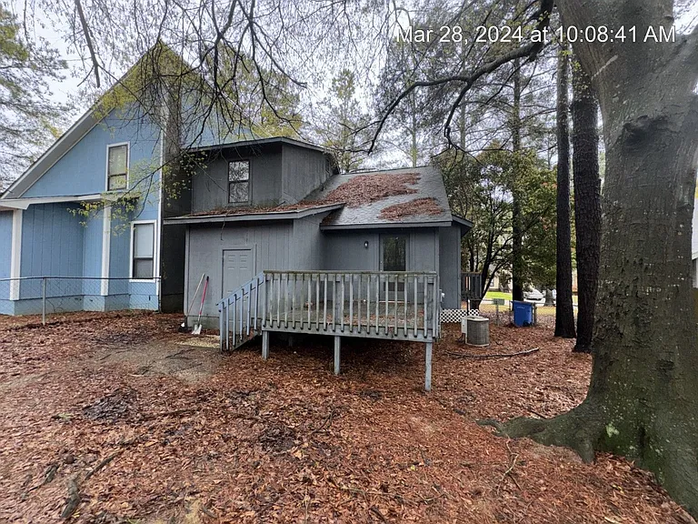 6468 Kelmscot Ct — Photo 3