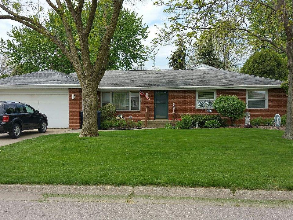 1st image of 2219 N Huron Dr