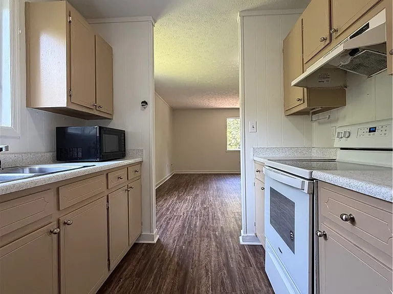 2835 Cherokee Rd — Photo 11
