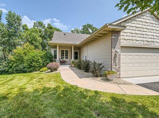 2772 Park View Ct, Little Canada, MN 55117