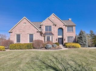6685 Sandy Shores Dr, Loveland, OH 45140