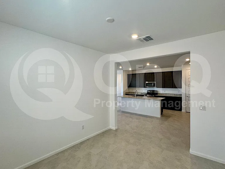 7448 S Camino Cardal — Photo 9