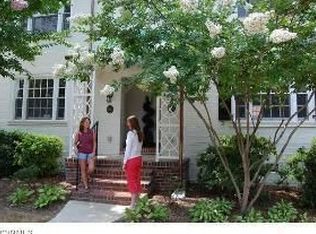 53 E Lock Ln, Richmond, VA 23226