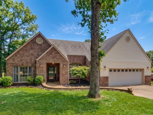 120 Pineapple Dr, Hot Springs, AR 71913