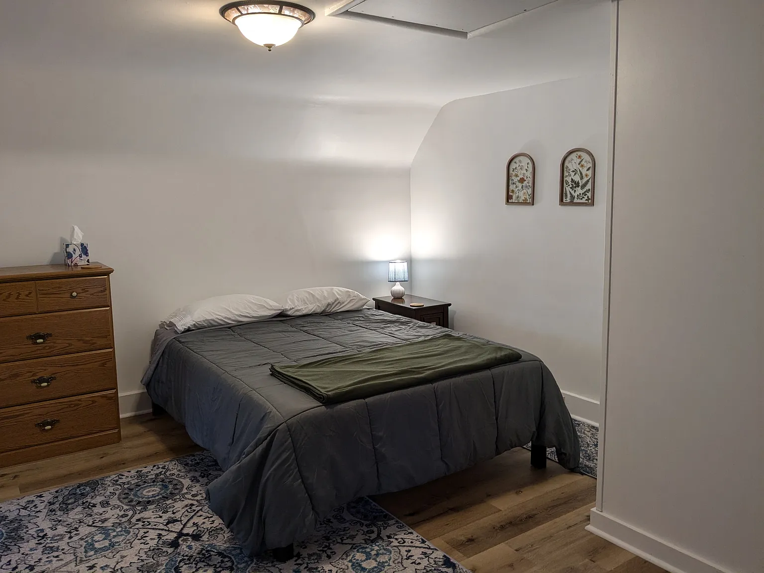 1 bed, 1500 sqft, $1,000 — Photo 1