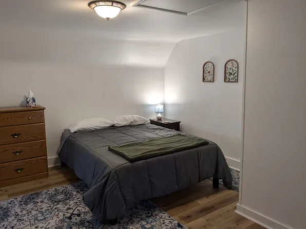 25843 Cedar St #1, Calumet, MI 49913