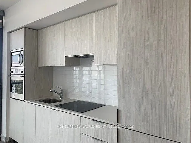 11 Wellesley St W #5712 — Photo 21