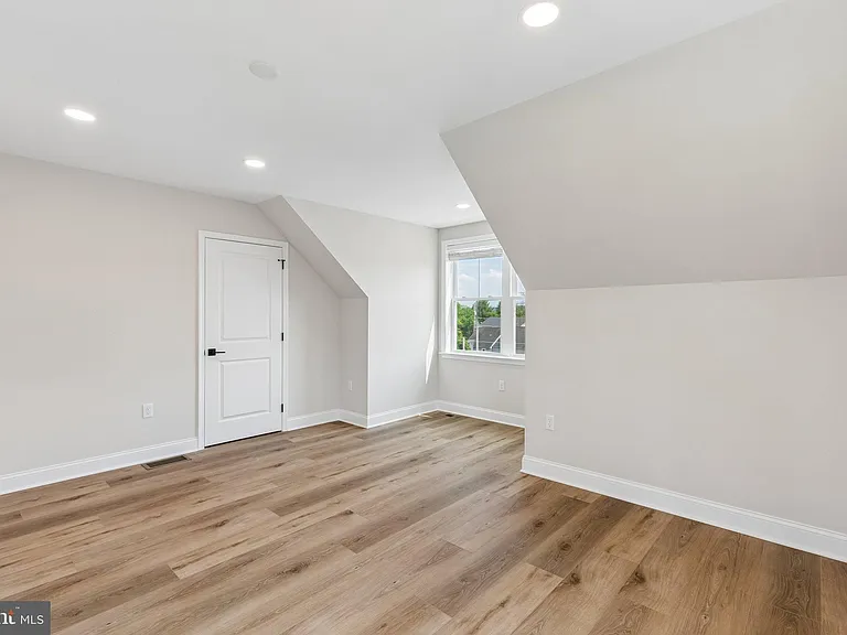 29 Christman St — Photo 22