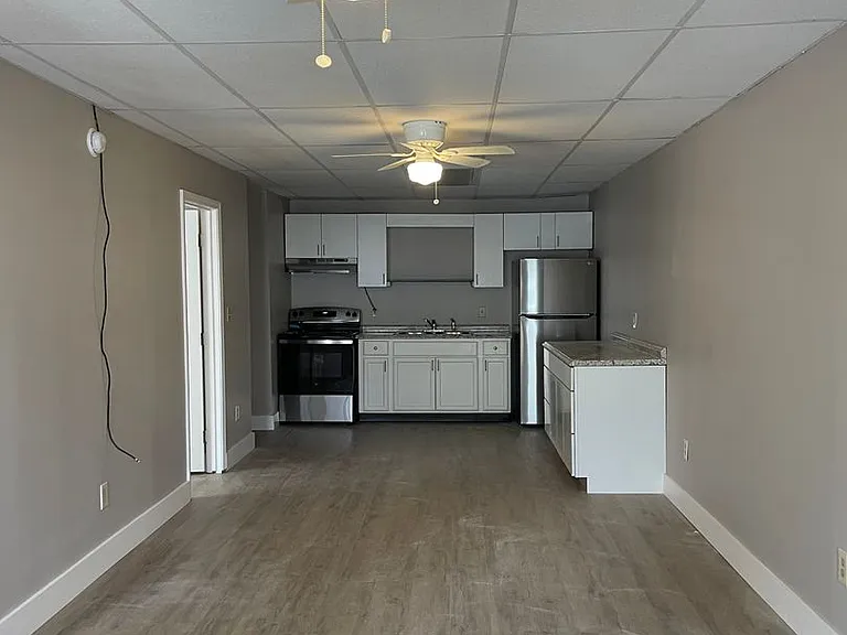 72 Green St — Photo 2