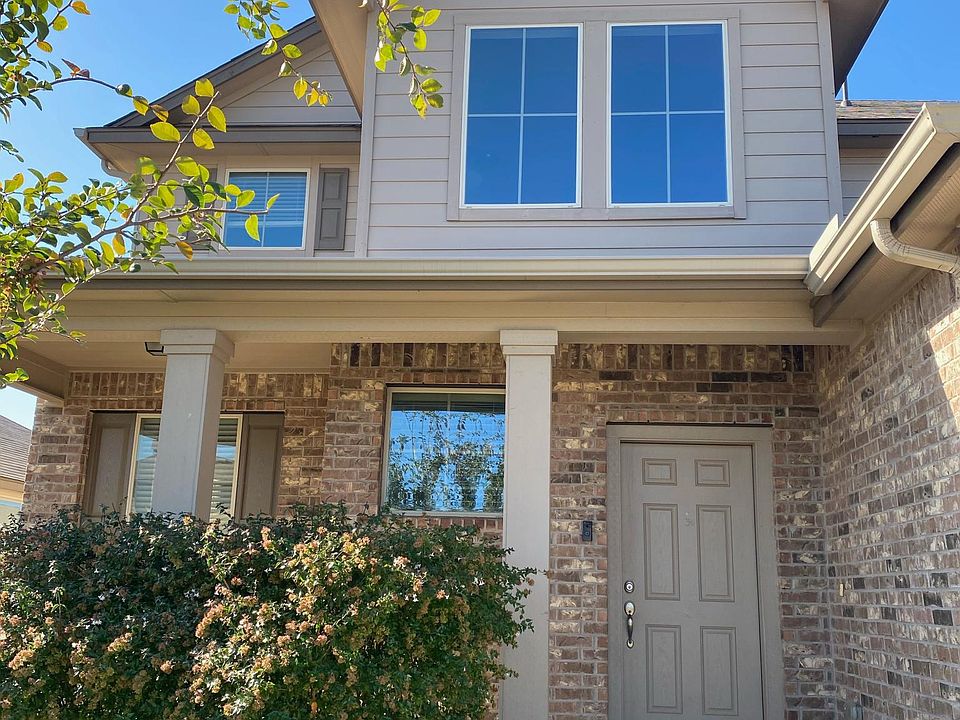 1st image of 1410 Blue Leaf Dr
