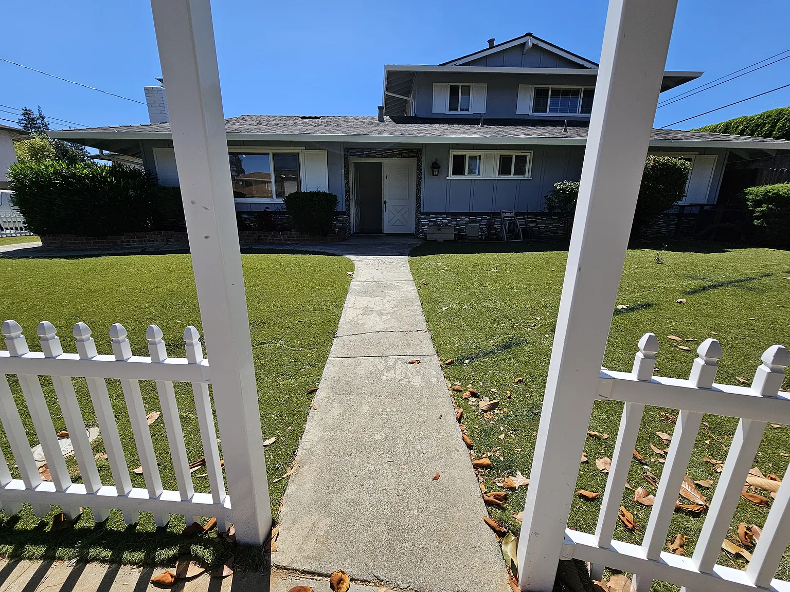 2 bed, 1100 sqft, $4,150 — Photo 1