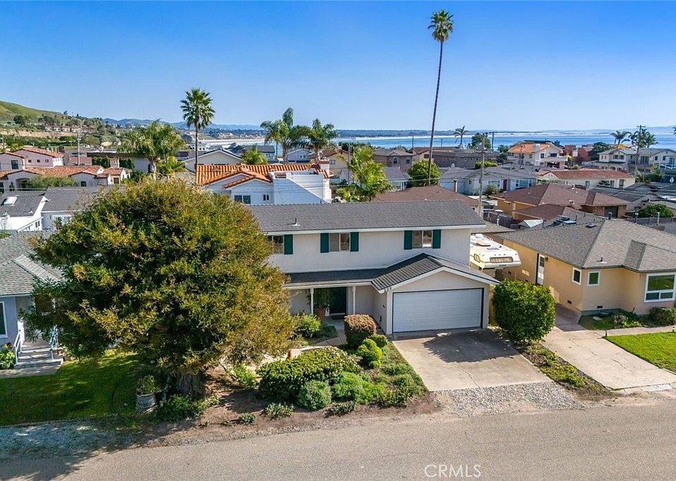 1st image of 229 Pier Ave